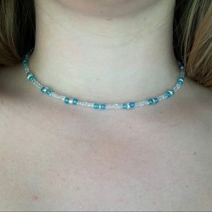women’s glass bead necklace